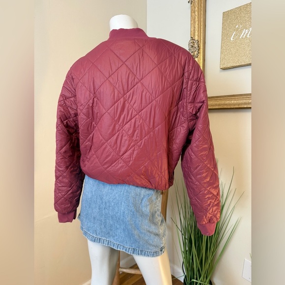 OFFLINE By Aerie Sherpa Lined Puffer Bomber Jacket Size Large Plum Color - Picture 3 of 8
